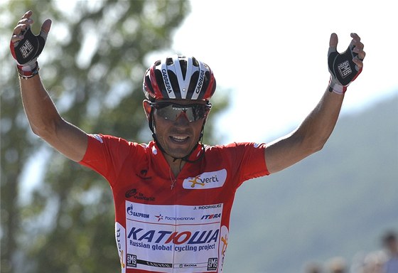 Joaquim Rodríguez slaví vítzství v esté etap Vuelty.