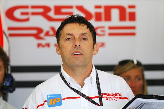 Fausto Gresini drí rekord v potu po sob následujících vyhraných závod napí sezonami. Podobn si vedl jen Angelo Nieto.