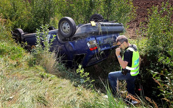 Tragická nehoda dodávky eské poty u Plzn (22. srpna 2012)