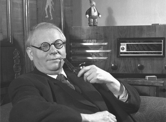 Josef Lada na snímku z roku 1947.