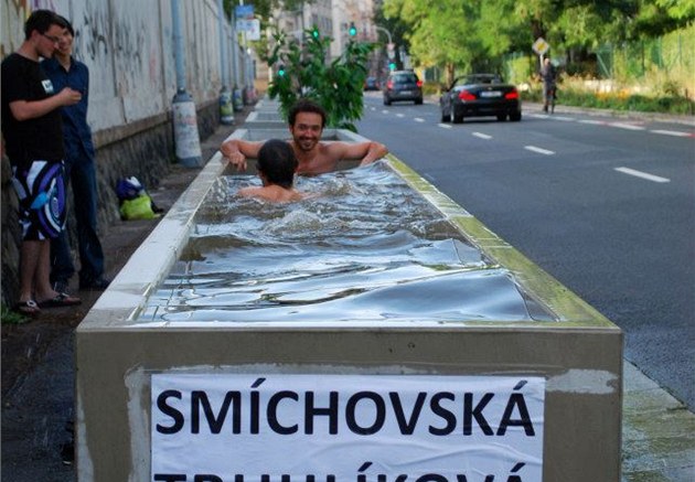 Studenti nali pro truhlíky nové vyuití.