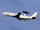 Oblíbeným objektem spotter je v Pardubicích monitorovací letou AWACS.