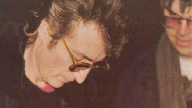 John Lennon Marku Davidu Chapmanovi vnoval krtce ped tragdi autogram