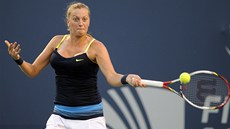 Petra Kvitová v semifinále turnaje v New Havenu proti Italce Sae Erraniové.