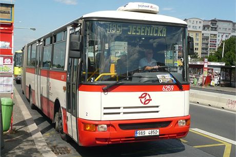 Metrobusy budou nov oznaeny, íslo linky je v rámeku.