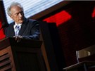 Clint Eastwood mluví na sjezdu republikán v rámci svého pedstavení s prázdnou...