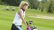 Kate�ina Sto�esová se vrhla na golf.