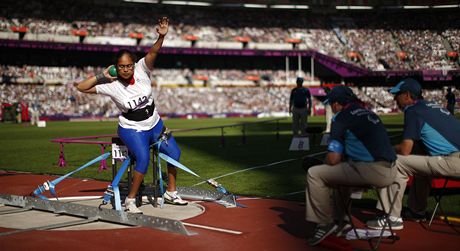Francouzsk koulaka Evelyne Tuitavakov pi svm pokusu na paralympijskch