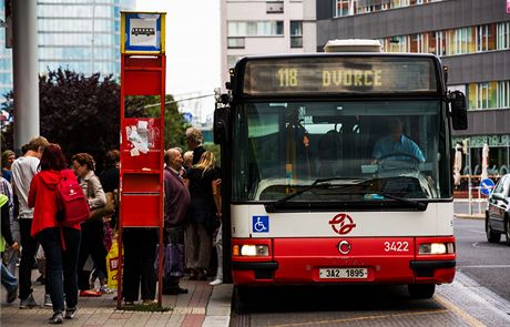 Nová autobusová jezdící tunelem Blanka by byla první v Praze. (Ilustraní zmny)