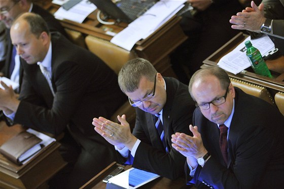 Rebelové ODS. Ivan Fuksa, Petr Tlucho a Marek najdr na schzi, na které