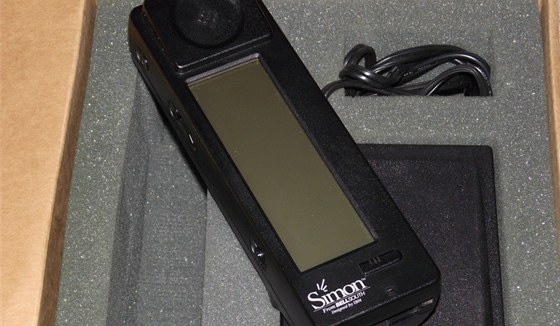 IBM Simon - první smartphone na svt v aukci na portálu eBay