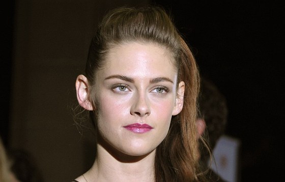 Kristen Stewartová na premiée filmu On The Road (Toronto, 6. záí 2012)