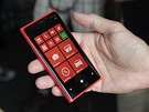 Nokia Lumia 920 - ervená verze