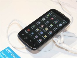 ZTE Grand X IN zane kariéru rovnou s Androidem ICS, co jej odliuje od...