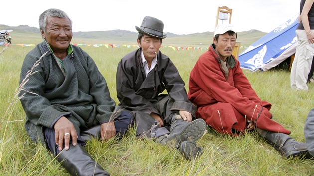 ivot v mongolsk stepi se od dob ingischna pli nezmnil. Pastevci se bhem krtkho lta mus pipravit na dlouhou a krutou zimu.
