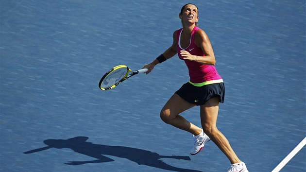 RYCHLEJ NE STN. Italsk tenistka Roberta Vinciov dobh m v utkn se Slovenkou Dominikou Cibulkovou.