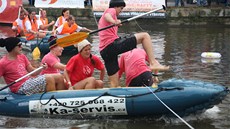 Ú�astníci Vodních her na Mal�i v �eských Bud�jovicích 