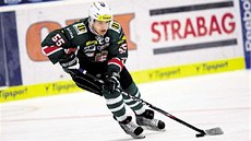 ZA �EKU MORAVU. Zlínský hokejový odchovanec Juraj Jurík mlad�í odehrál poslední...