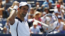VYBOJOVAL FINÁLE. Novak Djokovič se raduje z vítězství nad Davidem Ferrerem v