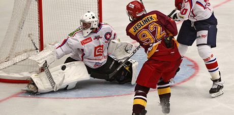 Hokejisté Mladé Boleslavi, kteí do 1. ligy spadli z extraligy, prohráli na led umperka.