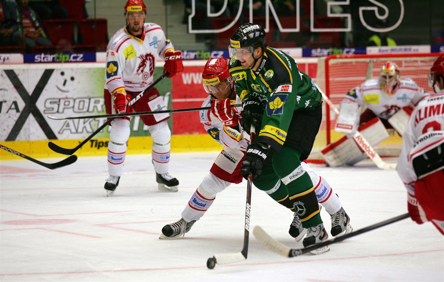 Hokejovou extraligu opou�tí jeden z partner� - pivovar Budvar.
