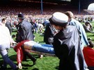 Tragédie na stadionu Hillsborough, kde v roce 1989 zahynulo v tlaenici 96 lidí