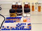 Testování vzork na obsah metanolu v laboratoi HZS Moravskoslezského kraje ve