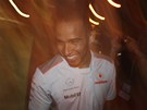 V ZÁKULISÍ. Lewis Hamilton odmítal i v Monze cokoliv o své budoucnosti...