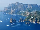 Ostrov Capri v sobotu kolem poledne