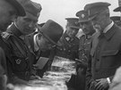 ivý zájem o vojenství a obranu Masaryk demonstroval úastmi na vojenských