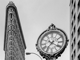 Flatiron Building (esky "ehlika"), je výková budova leící na rohu 23....