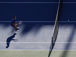 NA SÍTI. Finalisté US Open Andy Murray (vpravo) a Novak Djokovi v jednom ze...