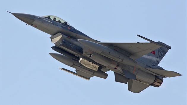 F - 16 byla jednm z hlavnch tahoun celho cvien NATO