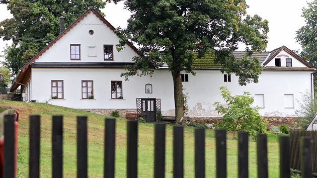 Do tohoto gruntu v Sulkovci umstil reisr Vojtch Jasn domov rodiny Frantika, kterho hrl Radoslav Brzobohat.