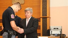 Jaroslav Barták u pražského městského soudu (11. 9. 2012)
