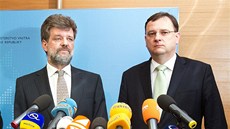 Postoj VV k Ne�asov� vlád� velmi ovlivní to, jak bude fungovat spolupráce mezi vicepremiérem Radkem Johnem a ministrem vnitra Janem Kubicem.