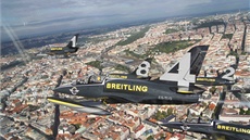 Breitling stíhačky nad Prahou. Albatros L-39
