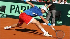 JET KOUSEK. Tomá Berdych dosahuje míek v semifinále Davisova poháru v