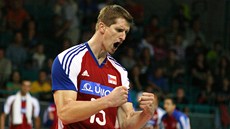 Český volejbalista Jan Štokr se raduje z úspěšného zakončení.