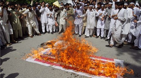 Protesty proti USA a amatérskému snímu Nevinnost muslim v Pákistánu (20. záí