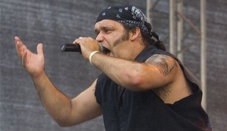 Blaze Bayley pobyl u Iron Maiden pt let, ne se v roce 1999 vrátil Bruce