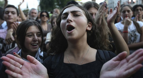 Protesty proti týrání vz v Gruzii (20. záí 2012)