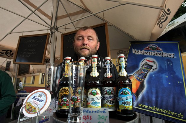Festival malých pivovar� Slunce ve skle v pivovaru Purkmistr v Plzni-�ernicích. 
