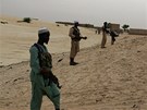 Bojovníci islamistického hnutí Ansar Dine v Timbuktu (31. srpna 2012)