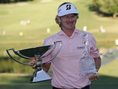 Brandt Snedeker s trofejemi o pro vtze Tour Championship a FedEx Cupu. 