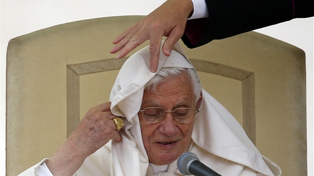 Pape Benedikt XVI.  (28. z 2012)