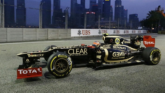 Romain Grosjean pi prvnm trninku na Velkou cenu Singapuru.