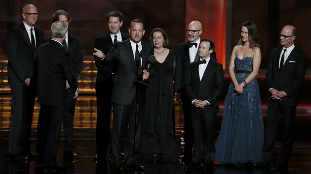 Emmy 2012 - Producent Tom Hanks s tvrci televiznho filmu Prezidentsk volby