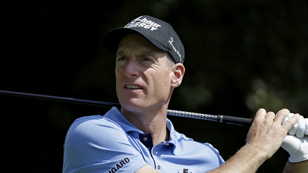Americk golfista Jim Furyk se stal po druh kolem finle play-off FedExCupu novm ldrem prbnho poad.
