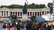 V Mnichov� za�al 179. Oktoberfest. 